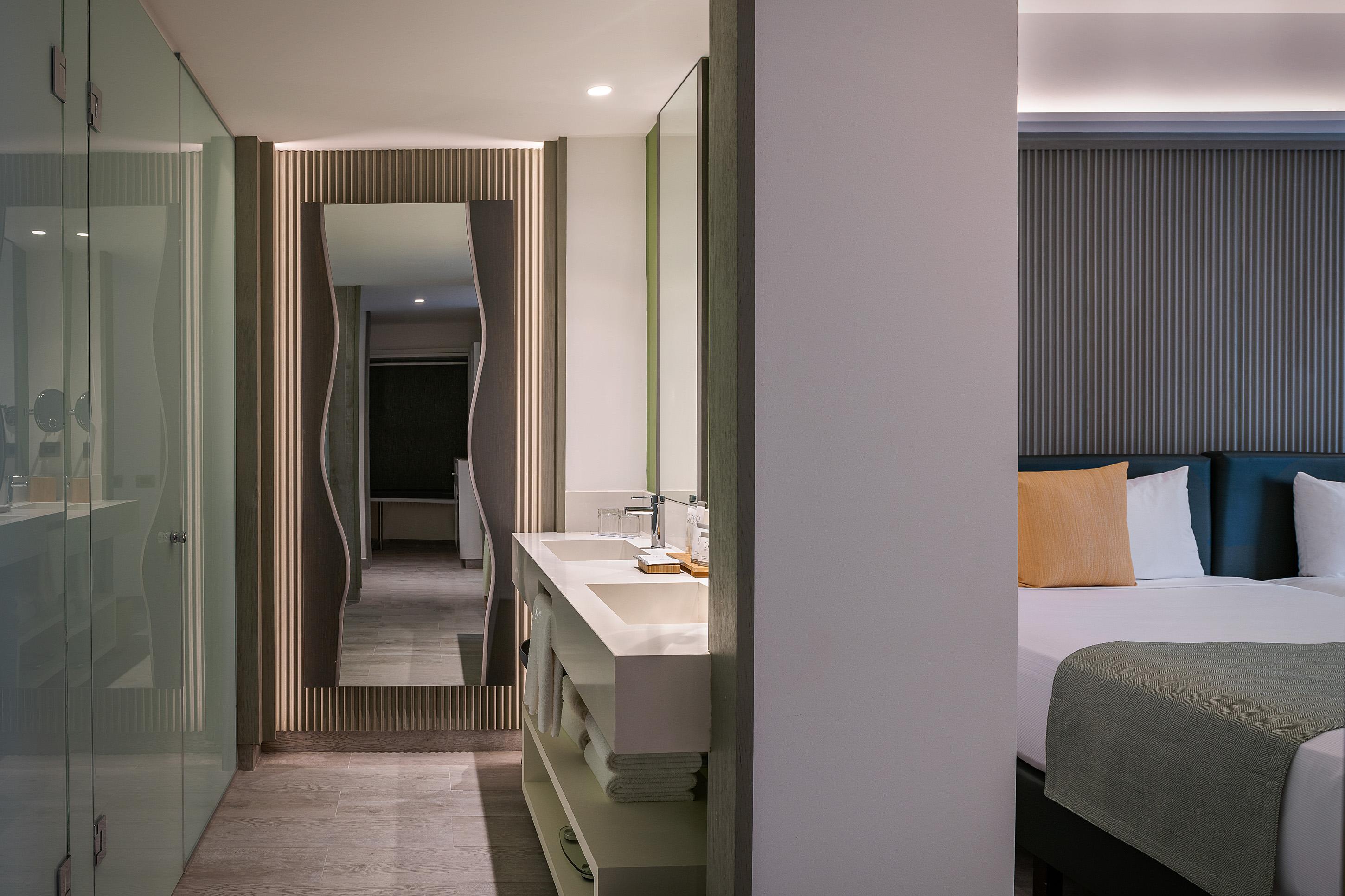 Catalonia Grand Costa Mujeres All Suites & Spa Cancún Exteriör bild A guest room at the hotel