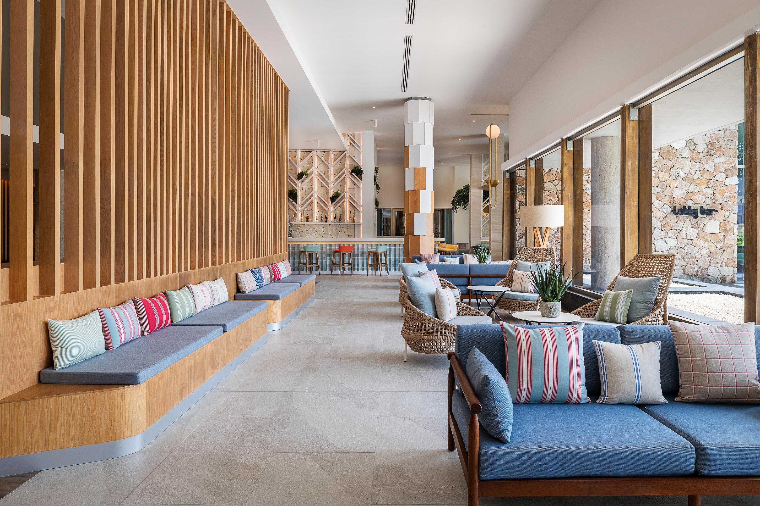Catalonia Grand Costa Mujeres All Suites & Spa Cancún Exteriör bild The lobby at the hotel